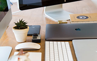 半岛体育平台官网-湖人队大胜对手，球员个个貢獻十足，湖人队的对手