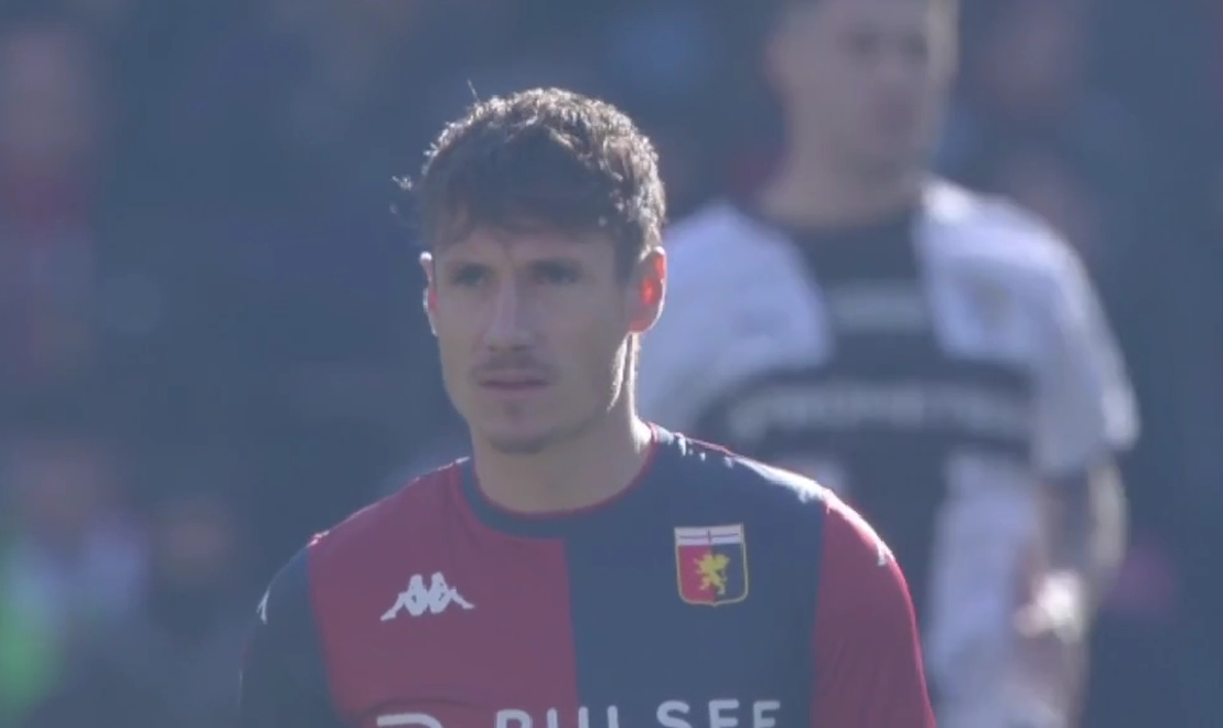 半岛官方体育登录入口-热那亚队前锋状态火热，连续破门建功的简单介绍