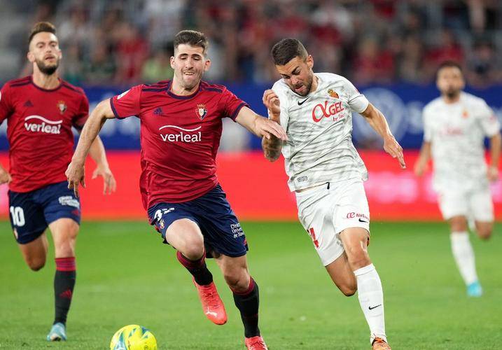 半岛体育下载入口官网-比利亚雷亚尔客场失利，积分下滑的简单介绍