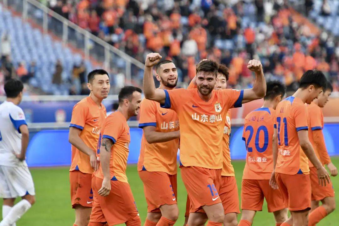 半岛体育app登录-关于鲁能vs国安：实力对比引人关注的信息