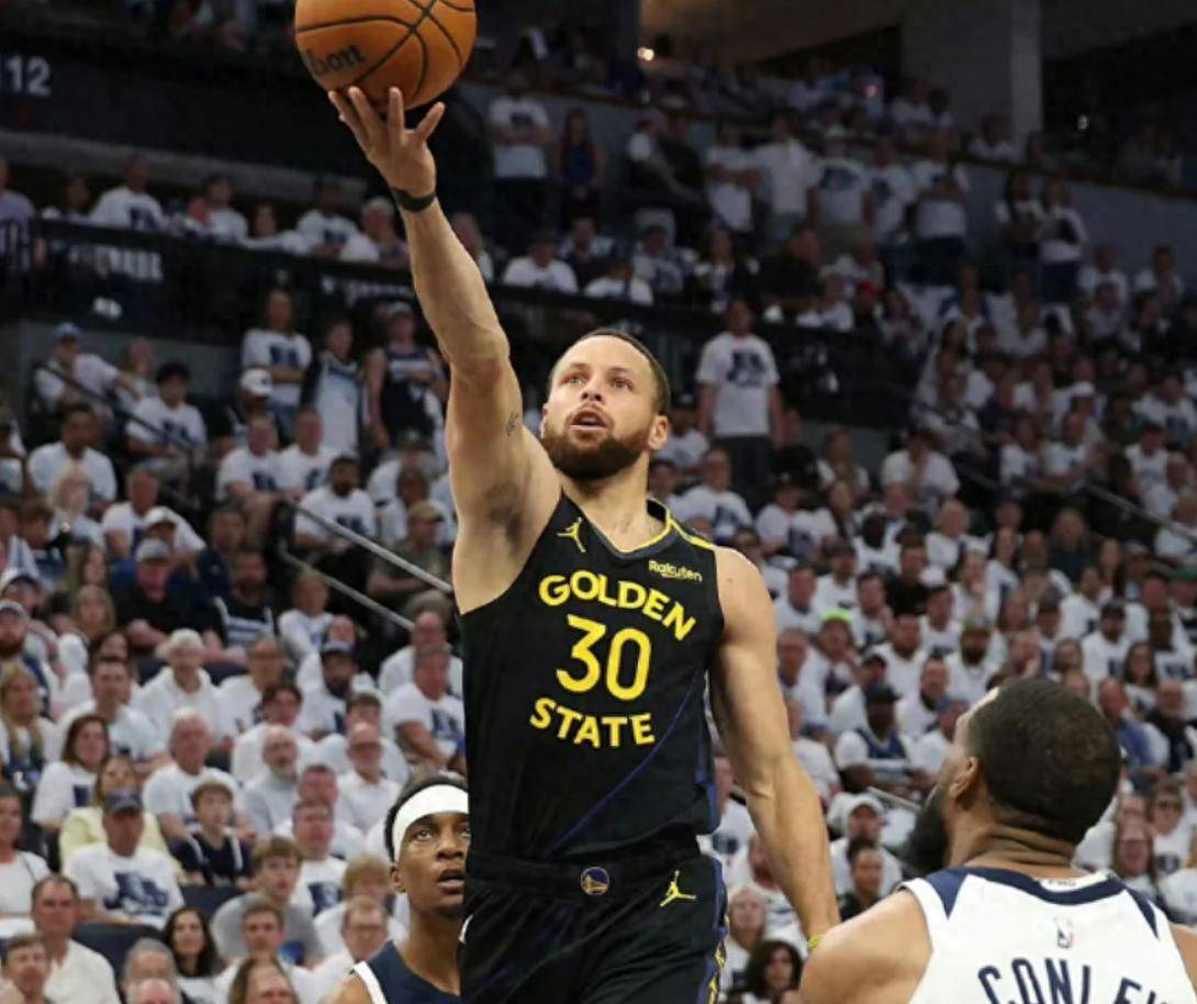 半岛体育在线-勇士队球员伤停更新：库里或将缺席季后赛的简单介绍